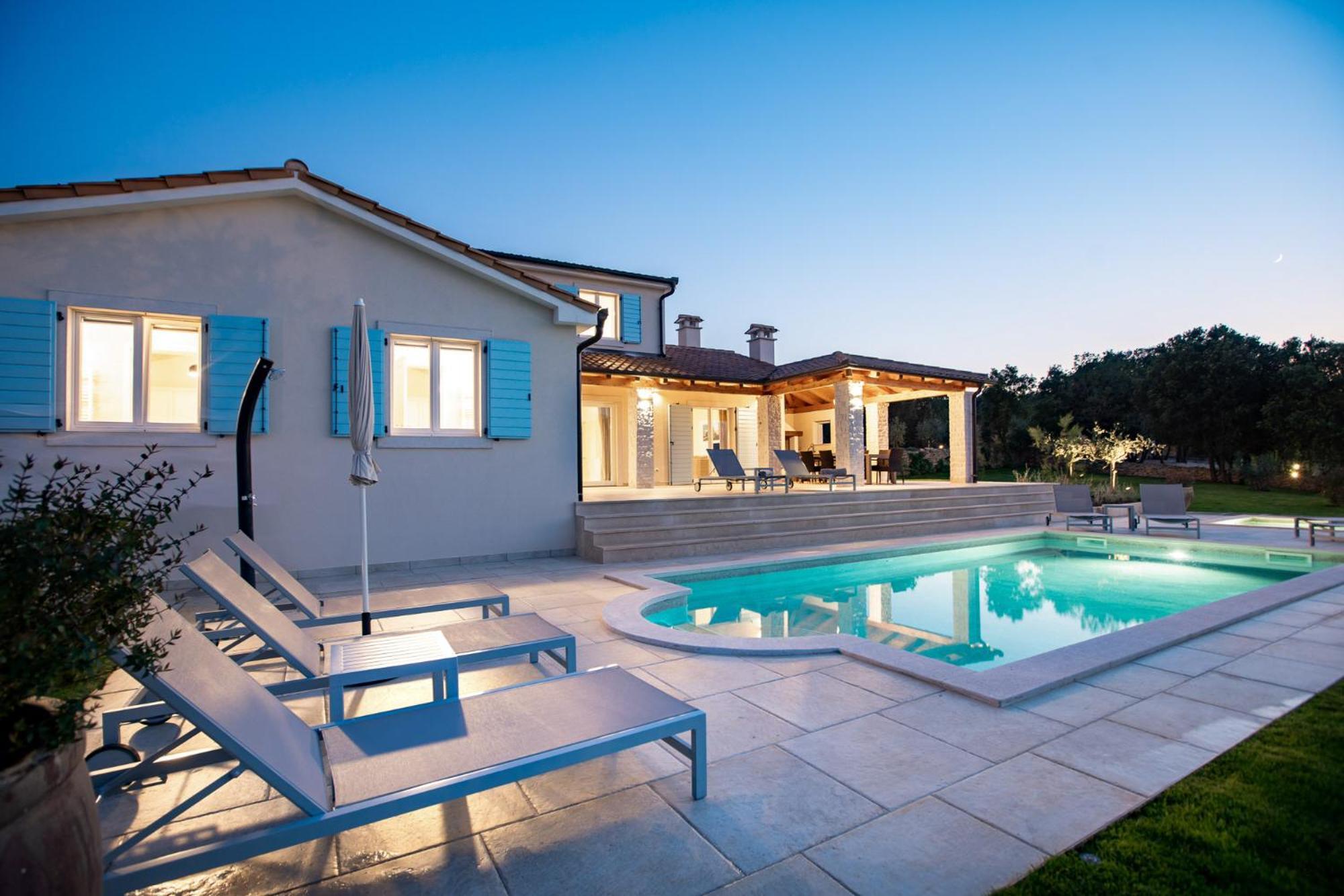 Mirana Luxury * Kavran