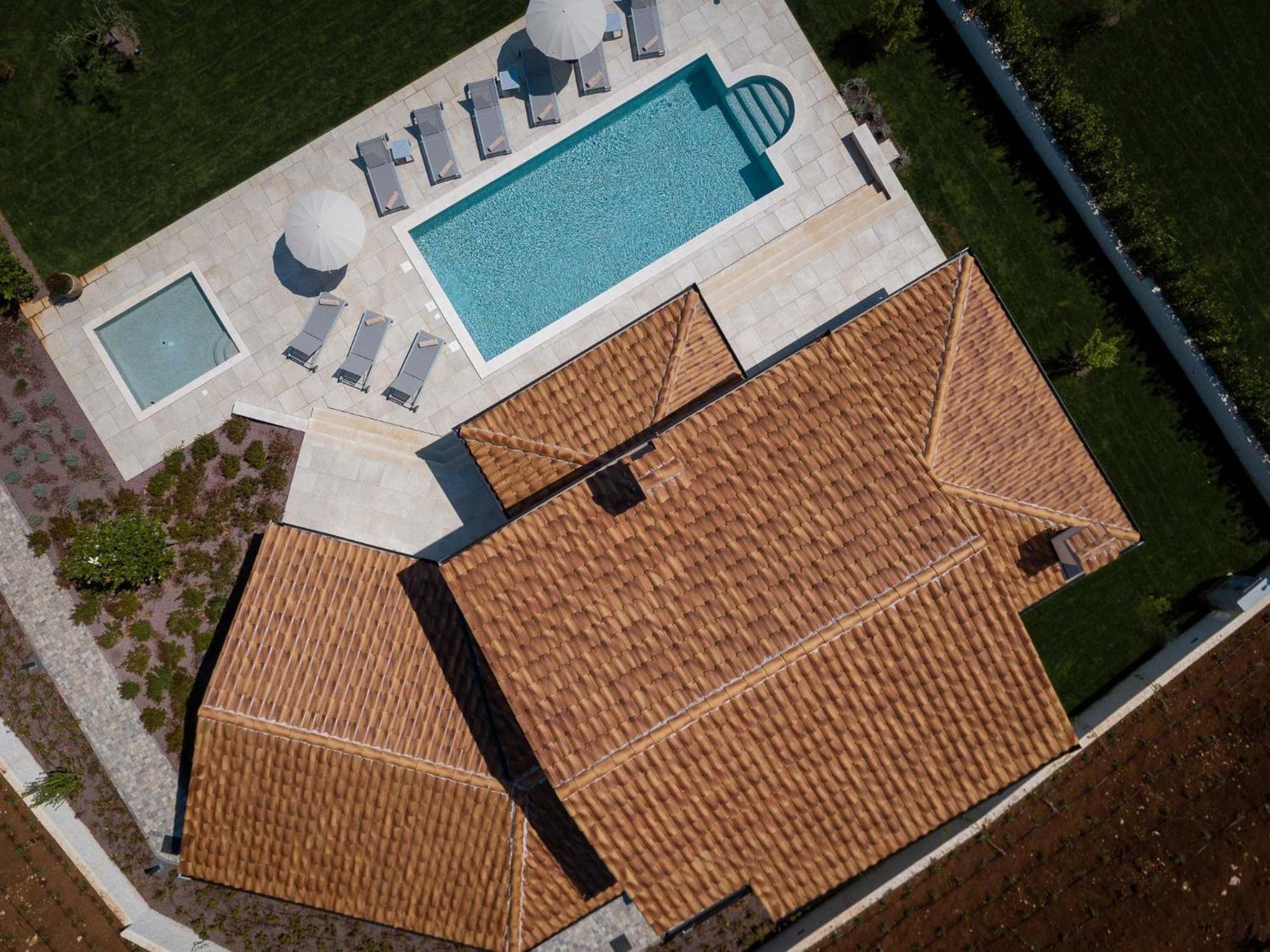 Mirana Luxury *