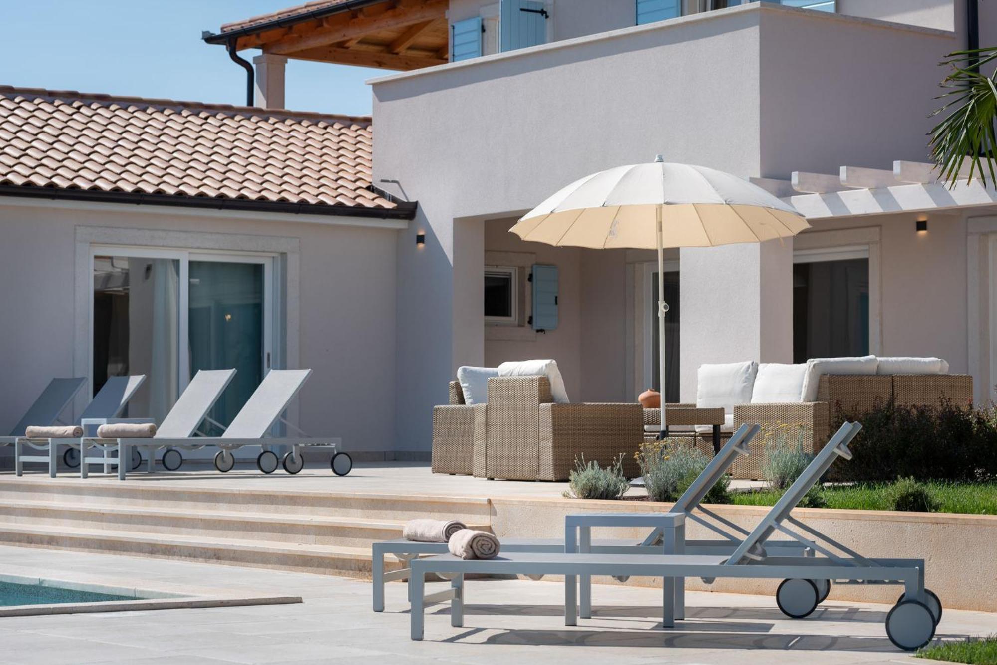 Mirana Luxury * Kavran