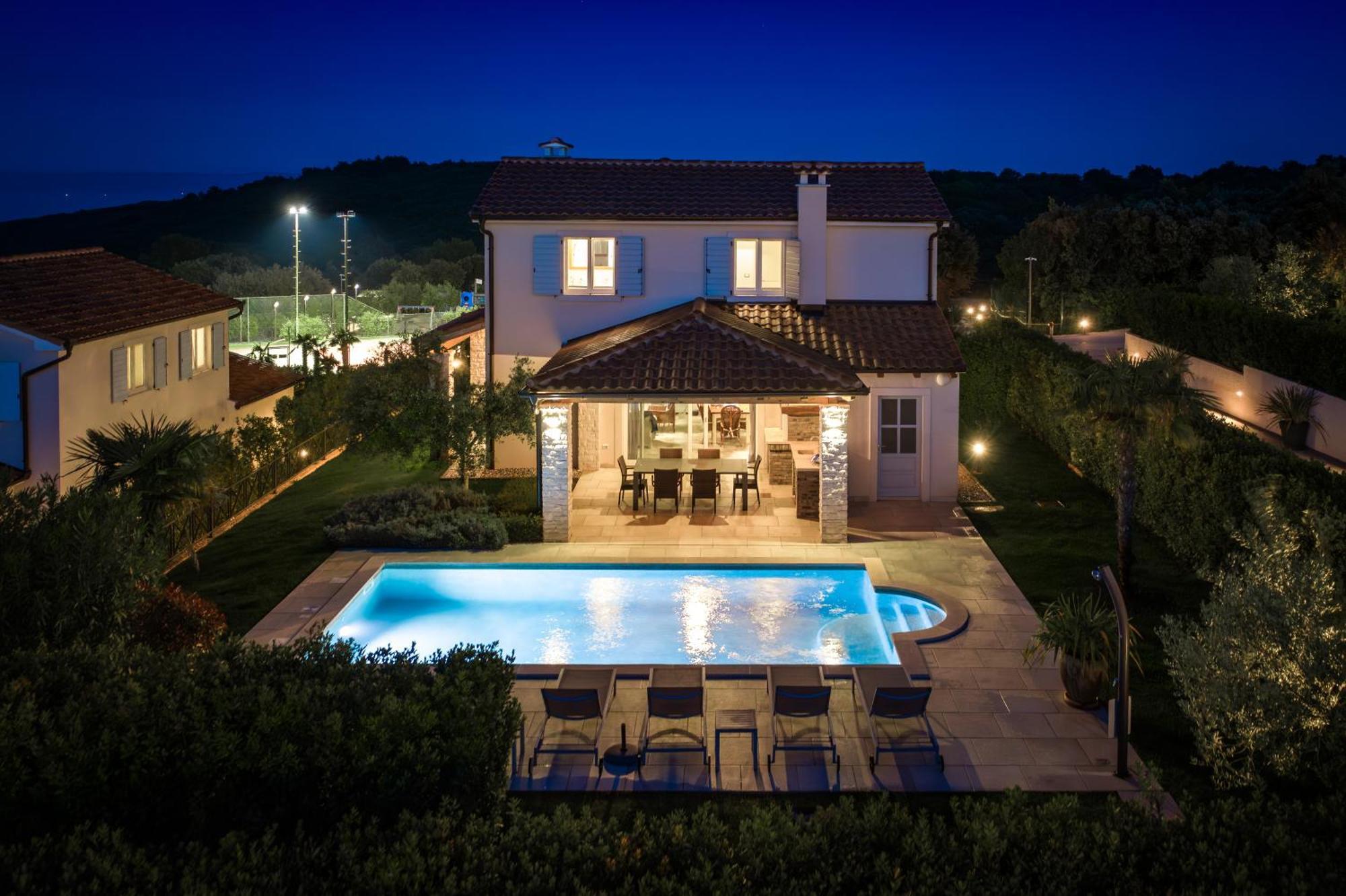 Mirana Luxury * Kavran