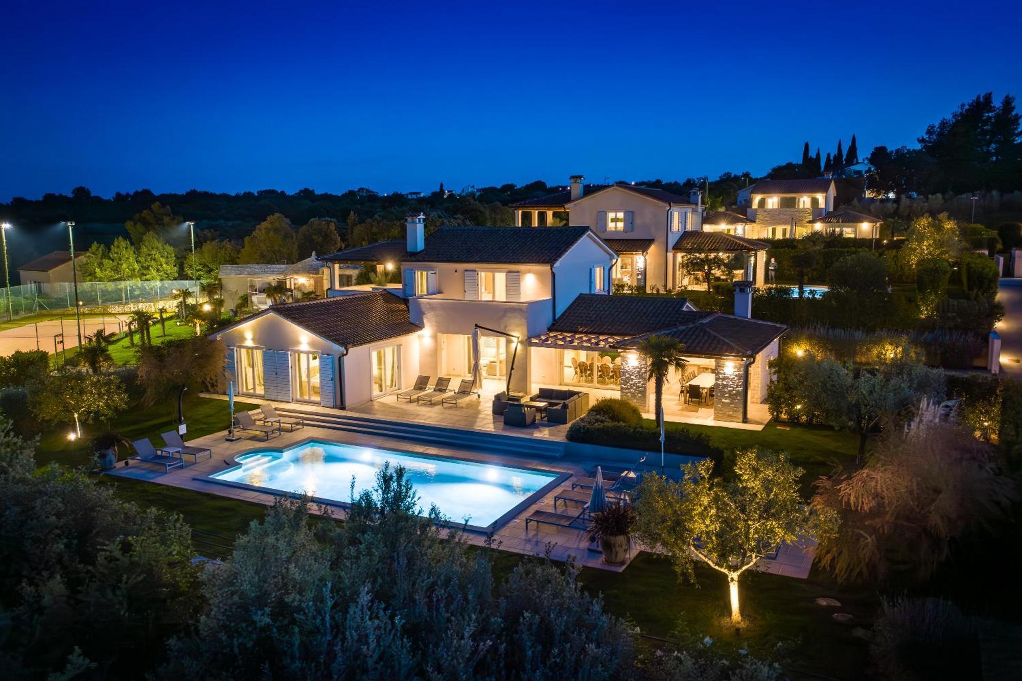 Villa Mirana Luxury