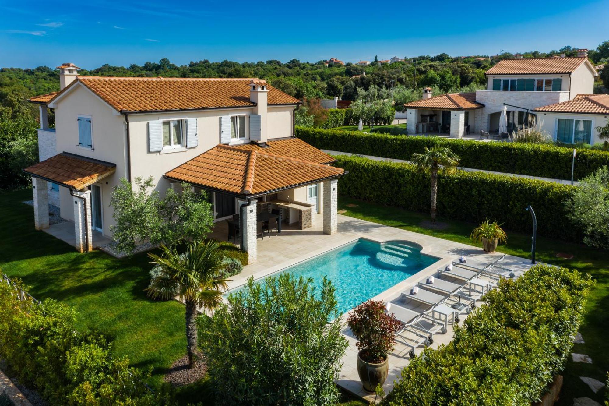 Mirana Luxury * Kavran