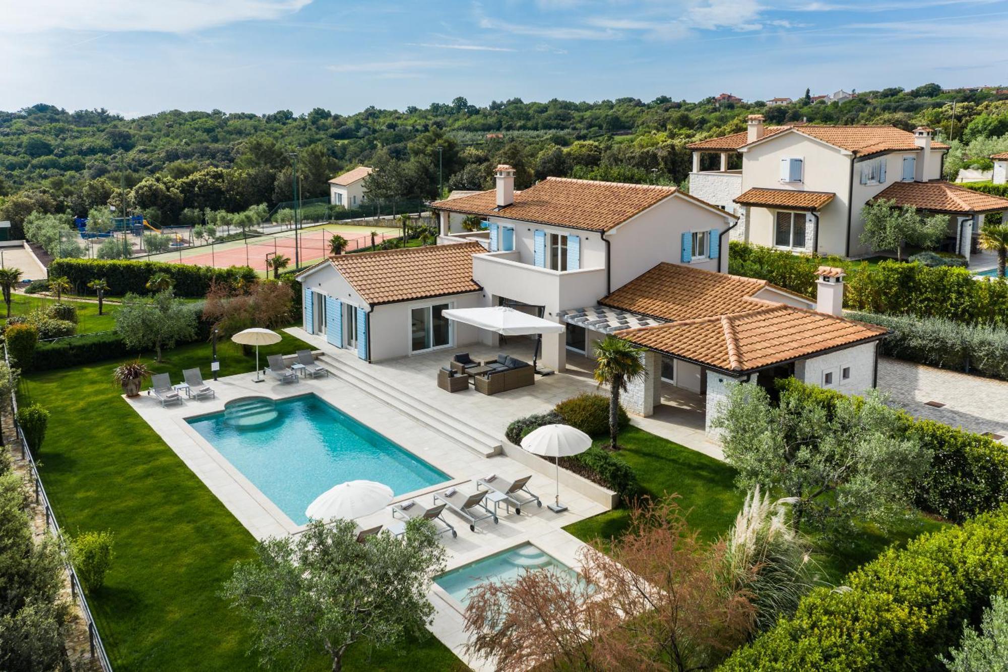 Mirana Luxury Villa