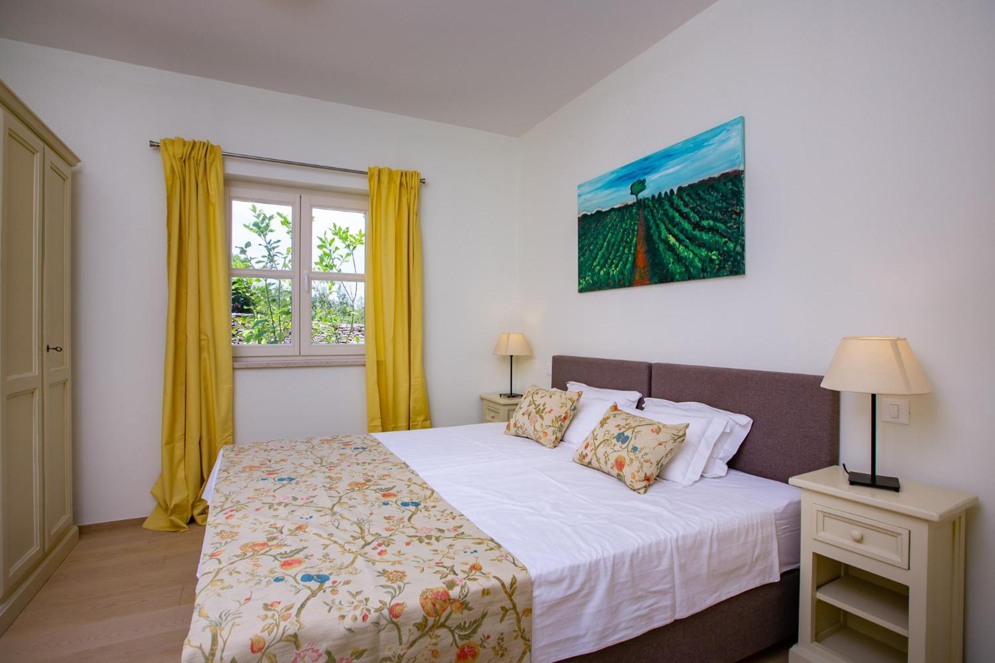 Mirana Luxury Villa *
