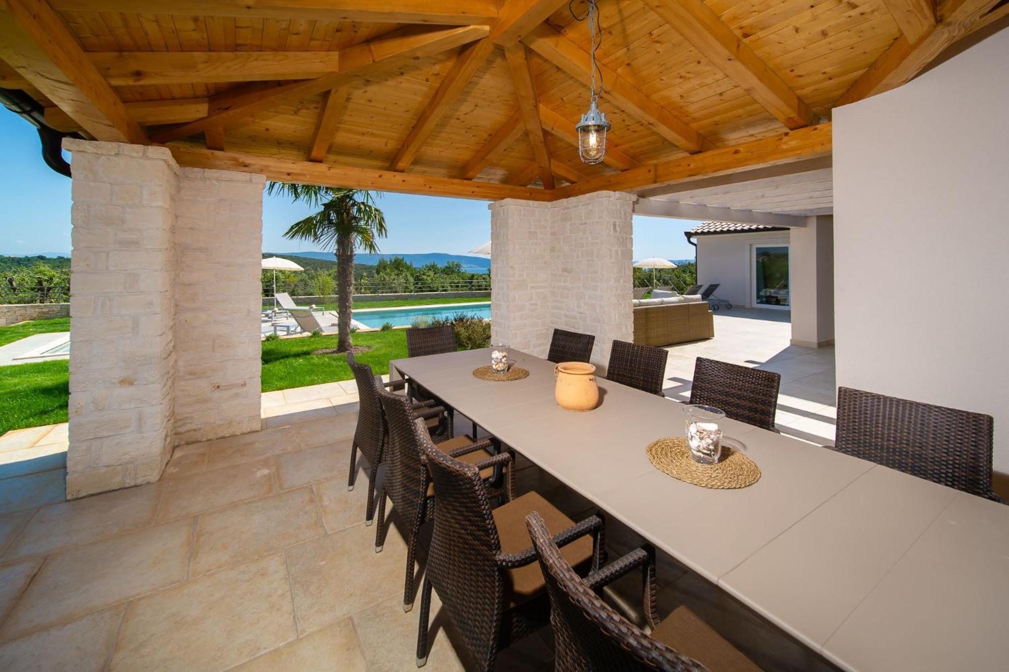 Mirana Luxury Kavran