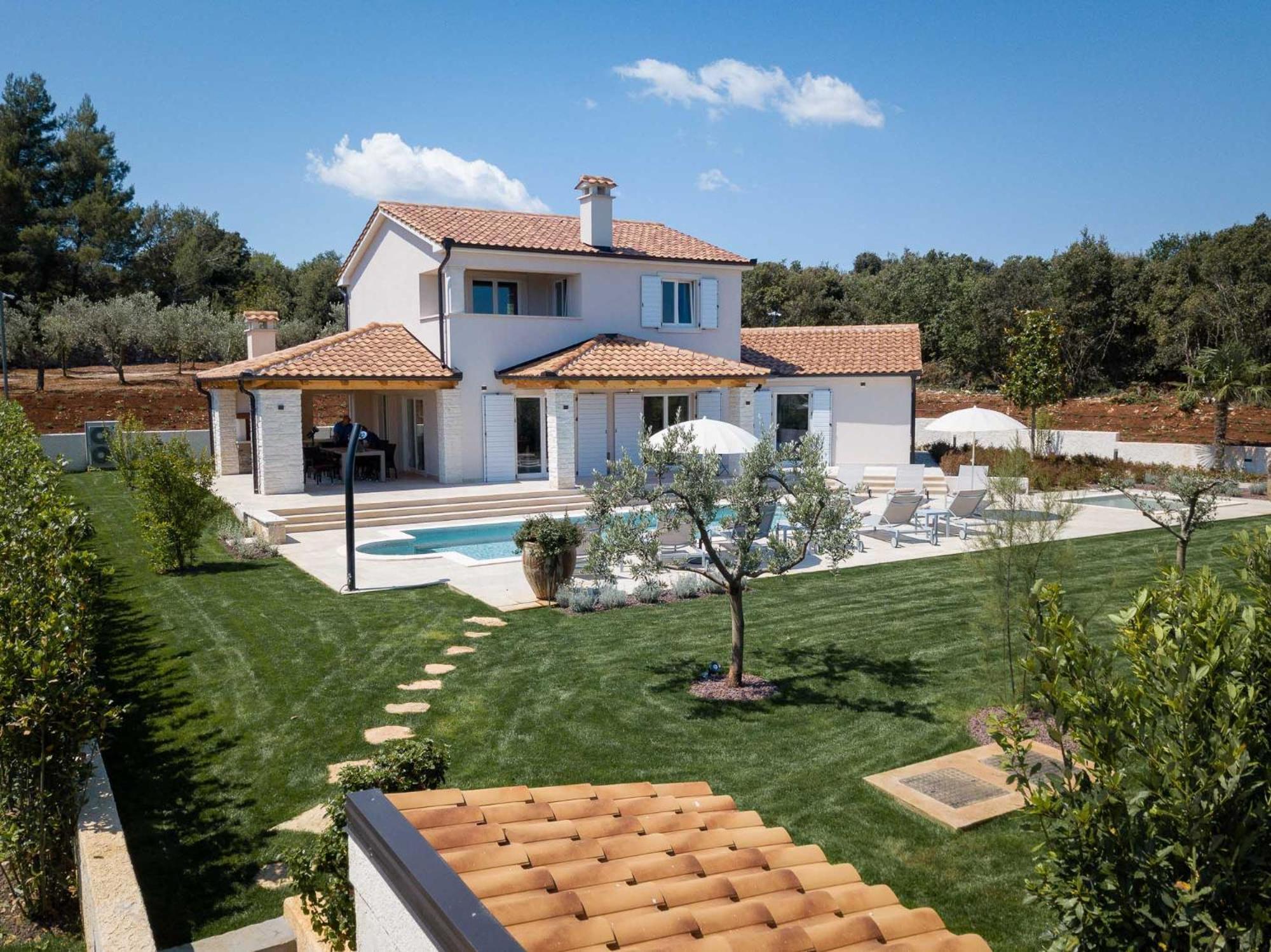 Mirana Luxury
